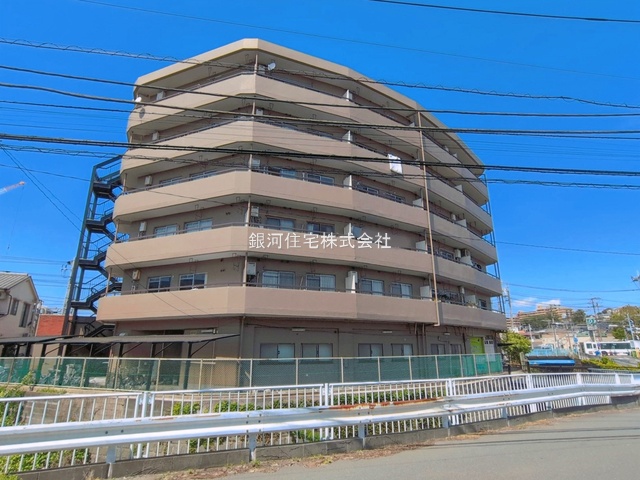 G00393688 神奈川県横浜市戸塚区品濃町 中古マンション 1799万円 専有面積48.22m² (約14.58坪) 間取り１ＬＤＫ 所在階5階 築年月1982年12月(築43年)【外観10】