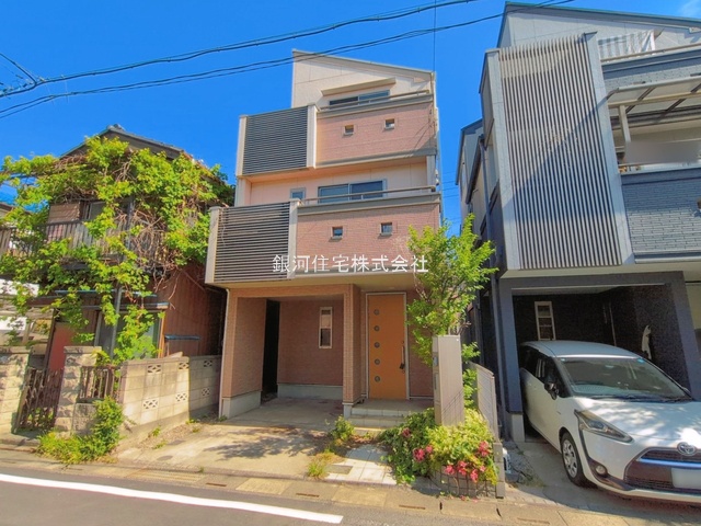 G00393692 埼玉県川口市大字伊刈 中古一戸建て 2899万円 土地面積67.92m² (約20.54坪) 建物面積96.12m² (約29.07坪) 間取り４ＬＤＫ 築年月2007年09月(築18年)【外観6】