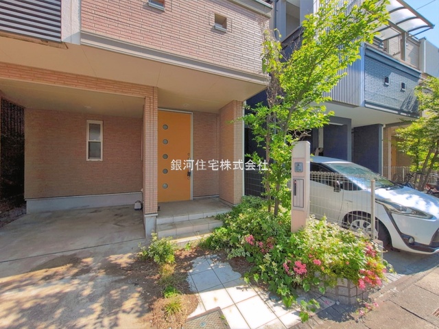 G00393692 埼玉県川口市大字伊刈 中古一戸建て 2899万円 土地面積67.92m² (約20.54坪) 建物面積96.12m² (約29.07坪) 間取り４ＬＤＫ 築年月2007年09月(築18年)【外観10】