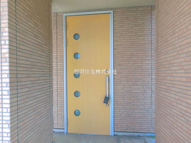 G00393692 埼玉県川口市大字伊刈 中古一戸建て 2899万円 土地面積67.92m² (約20.54坪) 建物面積96.12m² (約29.07坪) 間取り４ＬＤＫ 築年月2007年09月(築18年)【外観11】