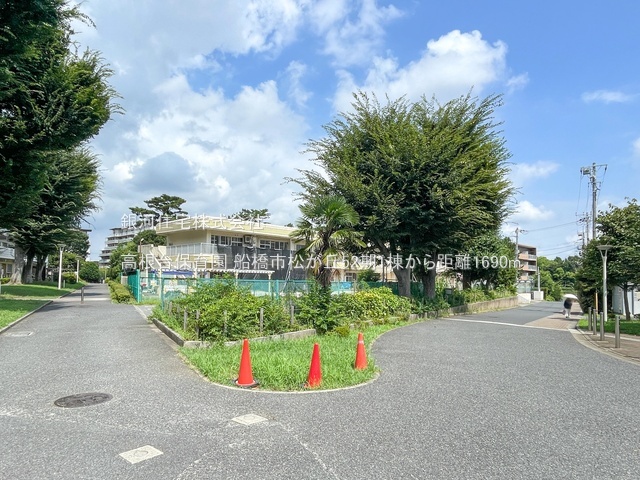 G00393693 千葉県船橋市松が丘２丁目 新築一戸建て 3690万円 土地面積155.55m² (約47.05坪) 建物面積100.60m² (約30.43坪) 間取り４ＬＤＫ 築年月2026年08月【周辺環境】高根台保育園