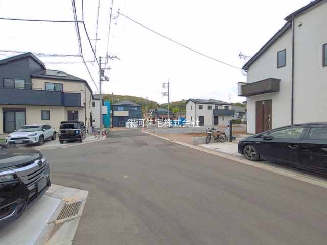 G00393700 東京都八王子市石川町 新築一戸建て 3999万円 土地面積125.11m² (約37.84坪) 建物面積96.05m² (約29.05坪) 間取り４ＬＤＫ 築年月2026年09月【外観14】