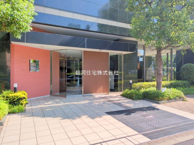 G00393709 東京都港区港南３丁目 中古マンション 1億7800万円 専有面積77.47m² (約23.43坪) 間取り３ＬＤＫ 所在階13階 築年月2006年10月(築19年)【外観3】