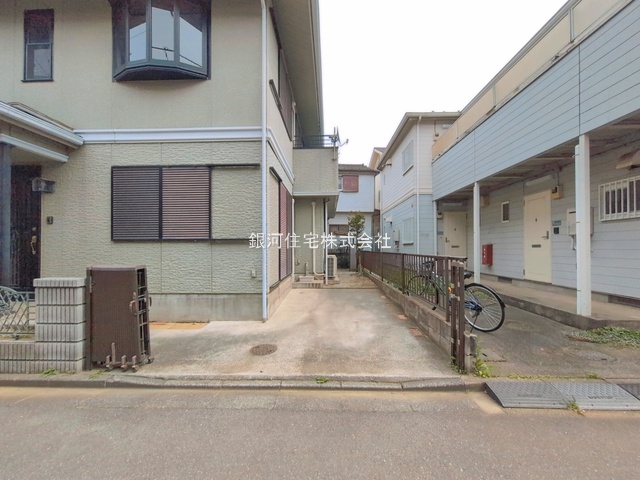 G00393712 埼玉県新座市野寺１丁目 中古一戸建て 2880万円 土地面積107.16m² (約32.41坪) 建物面積106.14m² (約32.10坪) 間取り３ＬＤＫ 築年月1993年10月(築32年)【外観4】