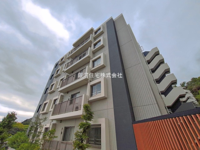 G00393714 神奈川県鎌倉市岩瀬 中古マンション 3790万円 専有面積67.46m² (約20.40坪) 間取り３ＬＤＫ 所在階5階 築年月2010年04月(築16年)【外観12】