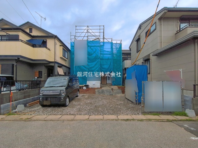 G00393717 埼玉県草加市稲荷４丁目 新築一戸建て 4880万円 土地面積168.64m² (約51.01坪) 建物面積109.71m² (約33.18坪) 間取り４ＬＤＫ 築年月2026年08月【外観2】
