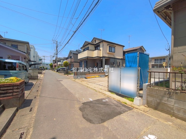 G00393717 埼玉県草加市稲荷４丁目 新築一戸建て 4880万円 土地面積168.64m² (約51.01坪) 建物面積109.71m² (約33.18坪) 間取り４ＬＤＫ 築年月2026年08月【外観6】