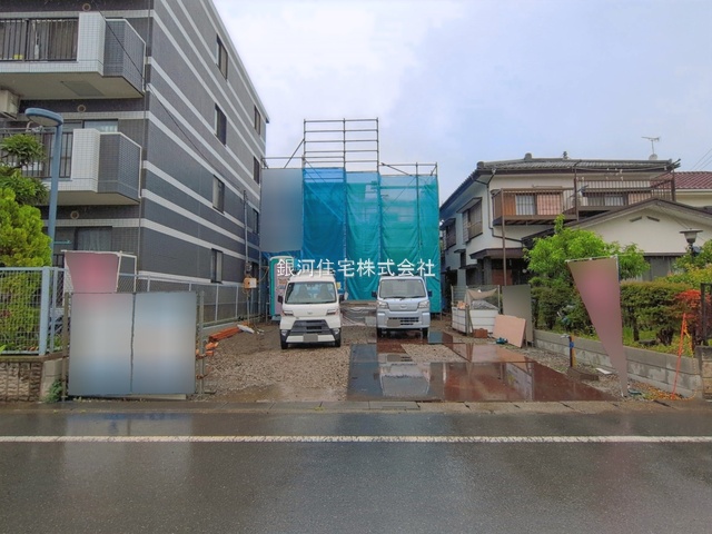 G00393718 埼玉県越谷市千間台西５丁目 新築一戸建て 5280万円 土地面積193.36m² (約58.49坪) 建物面積109.71m² (約33.18坪) 間取り４ＬＤＫ 築年月2026年07月【外観2】