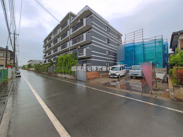 G00393718 埼玉県越谷市千間台西５丁目 新築一戸建て 5280万円 土地面積193.36m² (約58.49坪) 建物面積109.71m² (約33.18坪) 間取り４ＬＤＫ 築年月2026年07月【外観3】