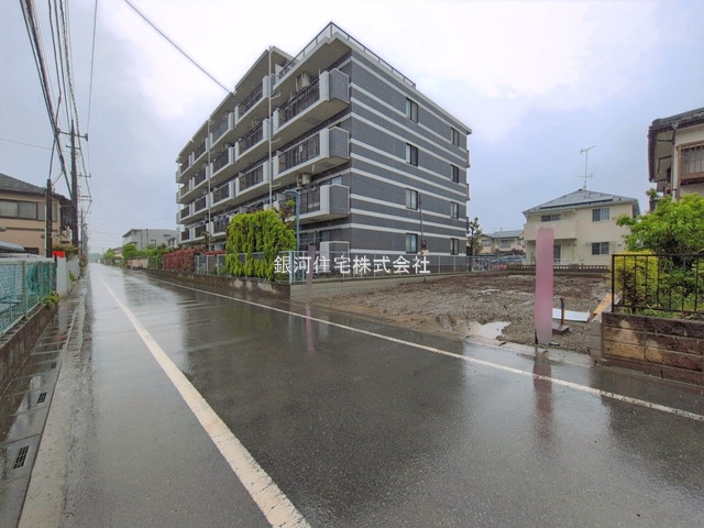 G00393718 埼玉県越谷市千間台西５丁目 新築一戸建て 5280万円 土地面積193.36m² (約58.49坪) 建物面積109.71m² (約33.18坪) 間取り４ＬＤＫ 築年月2026年07月【外観9】