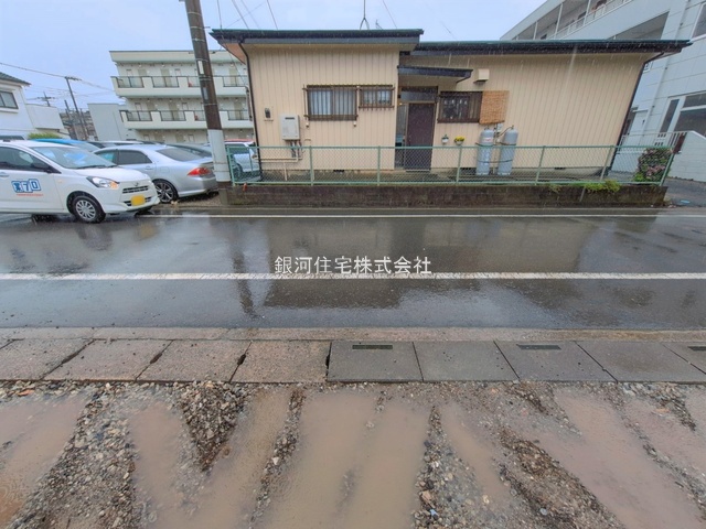 G00393718 埼玉県越谷市千間台西５丁目 新築一戸建て 5280万円 土地面積193.36m² (約58.49坪) 建物面積109.71m² (約33.18坪) 間取り４ＬＤＫ 築年月2026年07月【外観10】