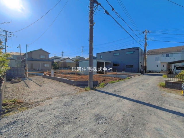 G00393720 埼玉県さいたま市見沼区堀崎町 新築一戸建て 4580万円 土地面積95.73m² (約28.95坪) 建物面積99.09m² (約29.97坪) 間取り３ＳＬＤＫ 築年月2026年09月【外観9】