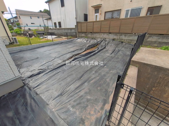 G00394721 神奈川県鎌倉市今泉台４丁目 中古一戸建て 4880万円 土地面積206.57m² (約62.48坪) 建物面積99.78m² (約30.18坪) 間取り３ＬＤＫ 築年月2017年11月(築8年)【外観9】