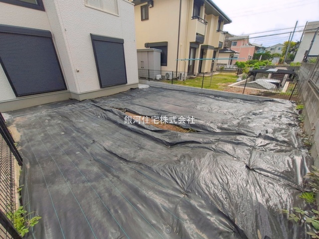 G00394721 神奈川県鎌倉市今泉台４丁目 中古一戸建て 4880万円 土地面積206.57m² (約62.48坪) 建物面積99.78m² (約30.18坪) 間取り３ＬＤＫ 築年月2017年11月(築8年)【外観14】