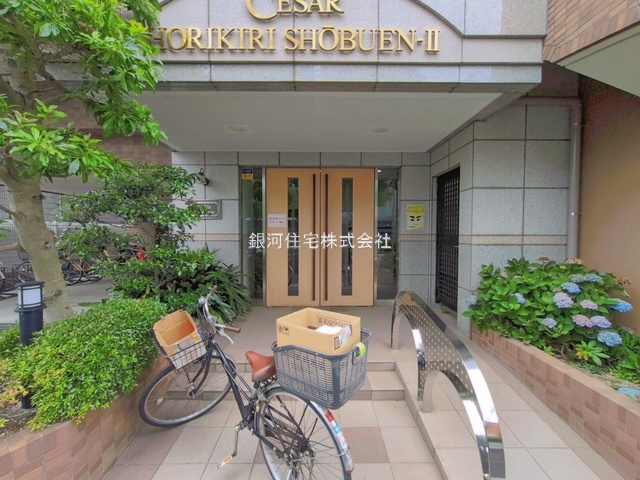 G00394725 東京都葛飾区堀切１丁目 中古マンション 4980万円 専有面積57.91m² (約17.51坪) 間取り２ＬＤＫ 所在階5階 築年月2000年10月(築25年)【外観3】