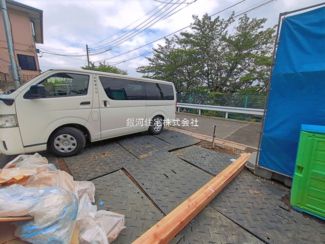 G00395125 神奈川県海老名市国分南３丁目 新築一戸建て 6190万円 土地面積133.74m² (約40.45坪) 建物面積104.33m² (約31.55坪) 間取り３ＳＬＤＫ 築年月2026年08月【外観10】