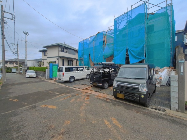 G00395125 神奈川県海老名市国分南３丁目 新築一戸建て 6190万円 土地面積133.74m² (約40.45坪) 建物面積104.33m² (約31.55坪) 間取り３ＳＬＤＫ 築年月2026年08月【外観11】