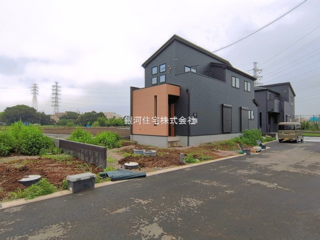 G00395160 千葉県船橋市旭町５丁目 新築一戸建て 4590万円 土地面積165.47m² (約50.05坪) 建物面積99.99m² (約30.24坪) 間取り４ＬＤＫ 築年月2026年07月(築１年以内)【外観5】