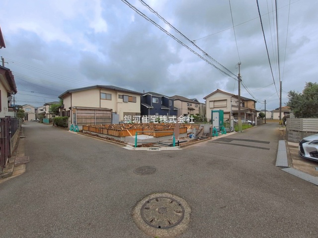 G00395281 千葉県船橋市南三咲２丁目 新築一戸建て 3490万円 土地面積91.27m² (約27.60坪) 建物面積89.84m² (約27.17坪) 間取り３ＬＤＫ 築年月2026年09月【外観3】