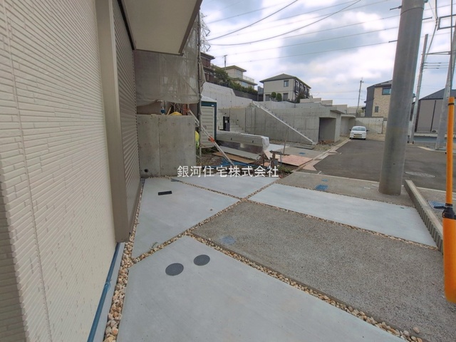 G00395283 神奈川県横浜市旭区東希望が丘 新築一戸建て 5690万円 土地面積100.74m² (約30.47坪) 建物面積100.20m² (約30.31坪) 間取り４ＬＤＫ 築年月2026年05月(築１年以内)【外観7】