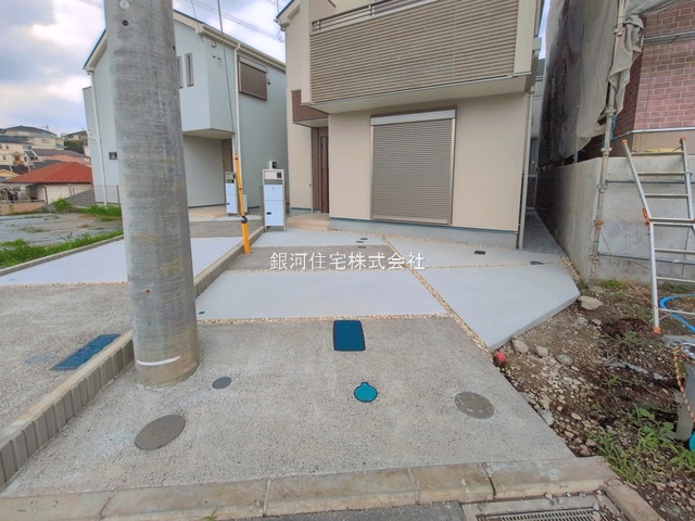 G00395283 神奈川県横浜市旭区東希望が丘 新築一戸建て 5690万円 土地面積100.74m² (約30.47坪) 建物面積100.20m² (約30.31坪) 間取り４ＬＤＫ 築年月2026年05月(築１年以内)【外観12】
