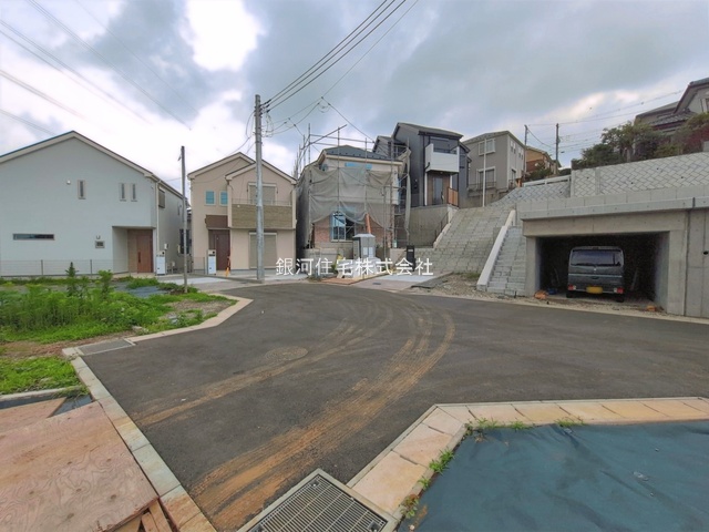 G00395284 神奈川県横浜市旭区東希望が丘 新築一戸建て 5390万円 土地面積118.48m² (約35.84坪) 建物面積92.11m² (約27.86坪) 間取り４ＬＤＫ 築年月2026年05月(築１年以内)【外観3】