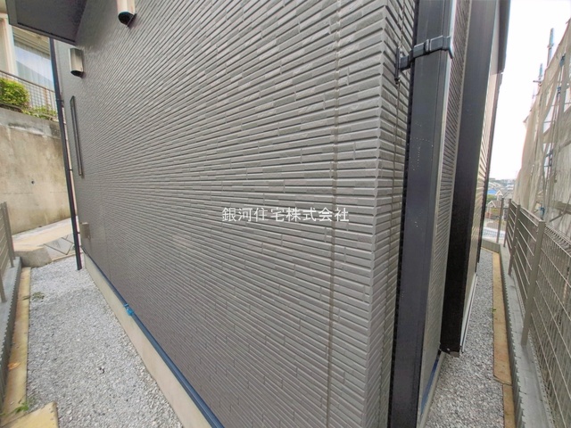 G00395284 神奈川県横浜市旭区東希望が丘 新築一戸建て 5390万円 土地面積118.48m² (約35.84坪) 建物面積92.11m² (約27.86坪) 間取り４ＬＤＫ 築年月2026年05月(築１年以内)【外観5】