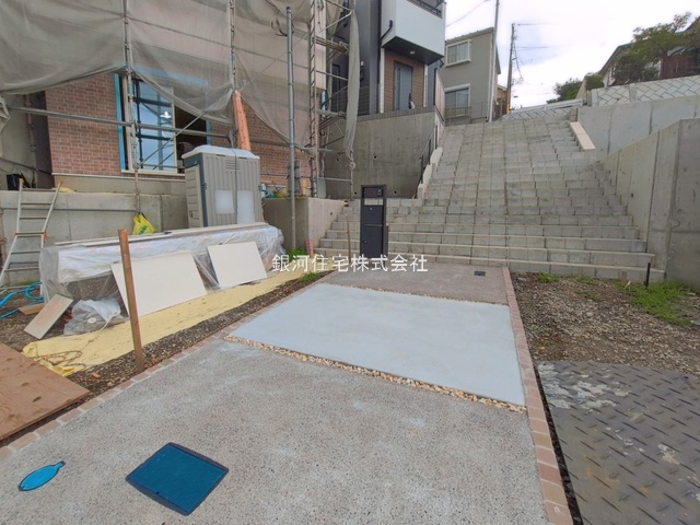 G00395284 神奈川県横浜市旭区東希望が丘 新築一戸建て 5390万円 土地面積118.48m² (約35.84坪) 建物面積92.11m² (約27.86坪) 間取り４ＬＤＫ 築年月2026年05月(築１年以内)【外観8】