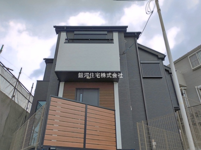 G00395284 神奈川県横浜市旭区東希望が丘 新築一戸建て 5390万円 土地面積118.48m² (約35.84坪) 建物面積92.11m² (約27.86坪) 間取り４ＬＤＫ 築年月2026年05月(築１年以内)【外観10】