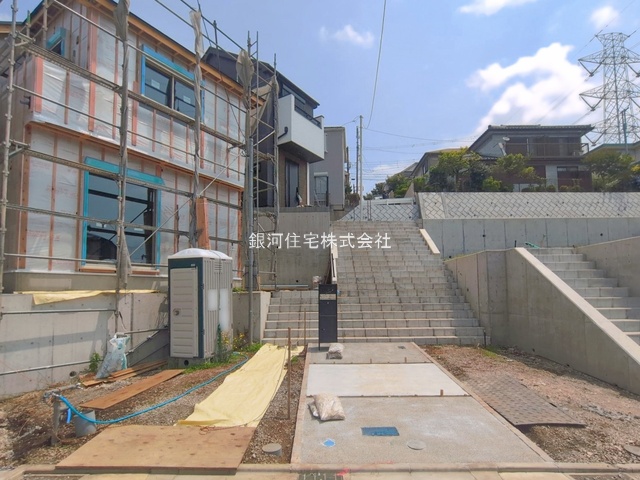 G00395284 神奈川県横浜市旭区東希望が丘 新築一戸建て 5390万円 土地面積118.48m² (約35.84坪) 建物面積92.11m² (約27.86坪) 間取り４ＬＤＫ 築年月2026年05月(築１年以内)【外観17】