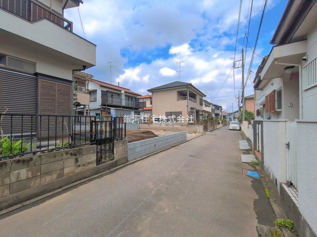 G00395300 埼玉県北本市石戸４丁目 新築一戸建て 3190万円 土地面積124.62m² (約37.69坪) 建物面積107.65m² (約32.56坪) 間取り４ＬＤＫ 築年月2026年10月【外観7】