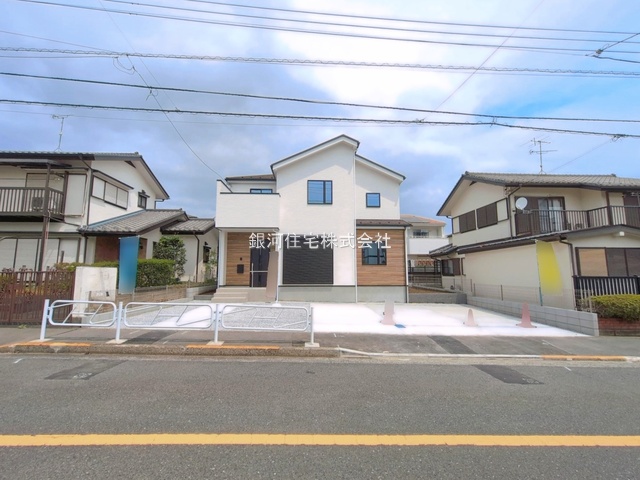 G00395305 東京都八王子市北野台３丁目 新築一戸建て 5199万円 土地面積195.26m² (約59.06坪) 建物面積111.79m² (約33.81坪) 間取り４ＬＤＫ 築年月2026年06月(築１年以内)【外観8】