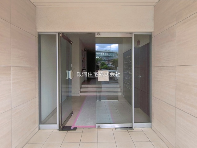 G00395691 神奈川県横浜市栄区桂町 中古マンション 2199万円 専有面積56.00m² (約16.93坪) 間取り２ＤＫ 所在階3階 築年月1981年04月(築45年)【外観13】