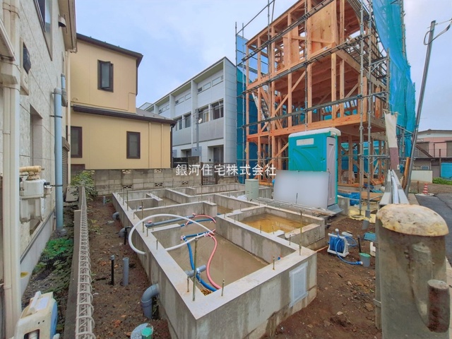 G00396298 東京都北区滝野川２丁目 新築一戸建て 8080万円 土地面積51.44m² (約15.56坪) 建物面積86.71m² (約26.22坪) 間取り２ＳＬＤＫ 築年月2026年12月【外観2】