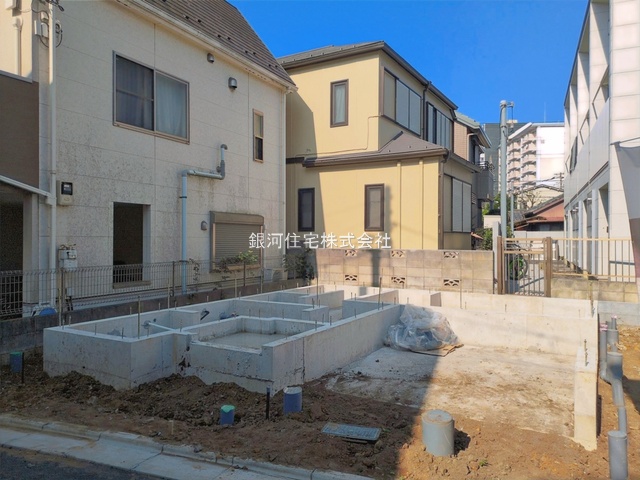 G00396298 東京都北区滝野川２丁目 新築一戸建て 8080万円 土地面積51.44m² (約15.56坪) 建物面積86.71m² (約26.22坪) 間取り２ＳＬＤＫ 築年月2026年12月【外観4】