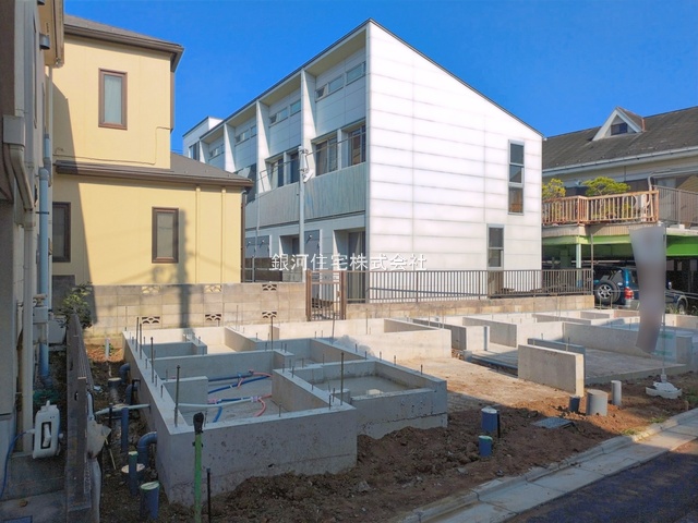 G00396298 東京都北区滝野川２丁目 新築一戸建て 8080万円 土地面積51.44m² (約15.56坪) 建物面積86.71m² (約26.22坪) 間取り２ＳＬＤＫ 築年月2026年12月【外観5】