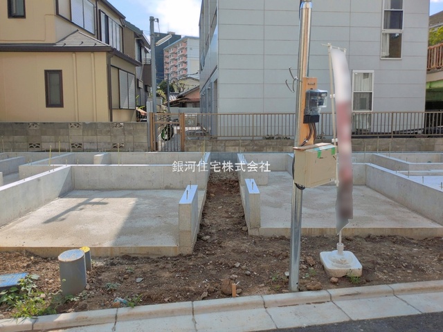 G00396298 東京都北区滝野川２丁目 新築一戸建て 8080万円 土地面積51.44m² (約15.56坪) 建物面積86.71m² (約26.22坪) 間取り２ＳＬＤＫ 築年月2026年12月【外観11】