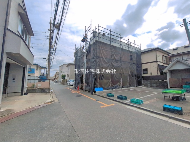 G00396309 埼玉県ふじみ野市鶴ヶ舞１丁目 新築一戸建て 3790万円 土地面積77.49m² (約23.44坪) 建物面積94.39m² (約28.55坪) 築年月2026年09月【外観3】
