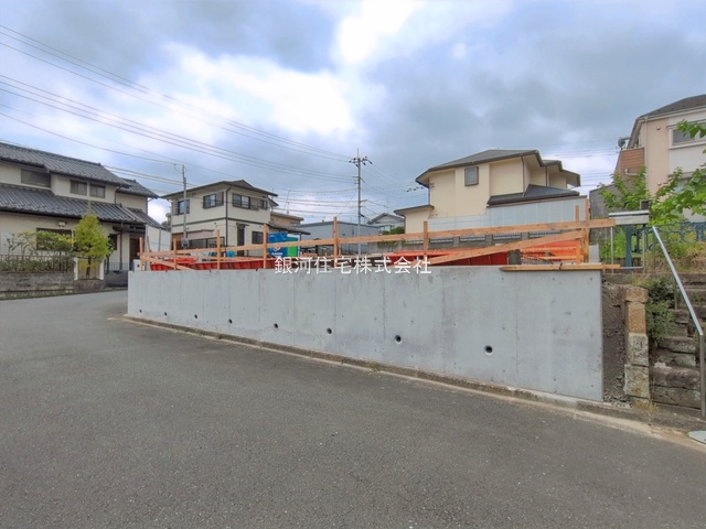 G00396391 東京都八王子市丸山町 新築一戸建て 3880万円 土地面積124.08m² (約37.53坪) 建物面積98.82m² (約29.89坪) 間取り４ＬＤＫ 築年月2026年10月【外観10】