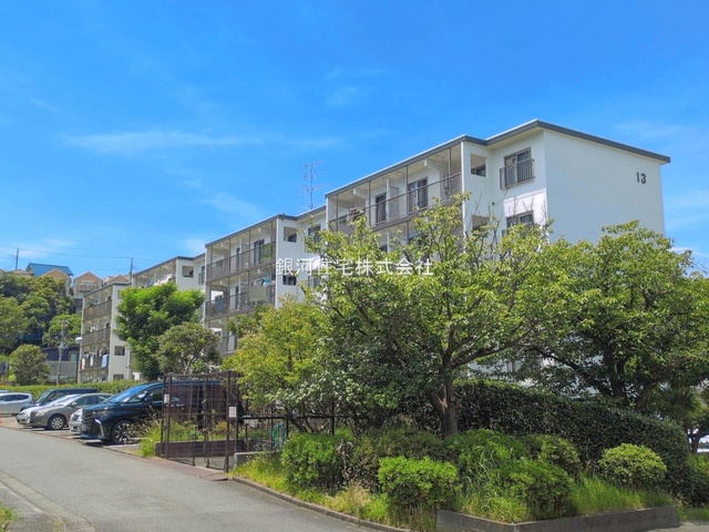 G00396406 神奈川県横浜市磯子区杉田７丁目 中古マンション 1690万円 専有面積56.91m² (約17.21坪) 間取り３ＤＫ 所在階3階 築年月1973年03月(築53年)【外観4】
