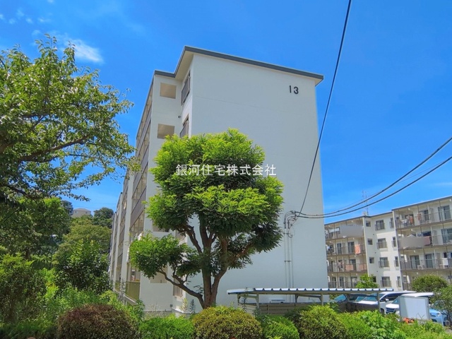 G00396406 神奈川県横浜市磯子区杉田７丁目 中古マンション 1690万円 専有面積56.91m² (約17.21坪) 間取り３ＤＫ 所在階3階 築年月1973年03月(築53年)【外観6】