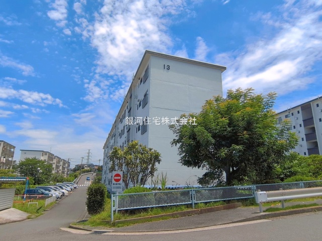 G00396406 神奈川県横浜市磯子区杉田７丁目 中古マンション 1690万円 専有面積56.91m² (約17.21坪) 間取り３ＤＫ 所在階3階 築年月1973年03月(築53年)【外観12】