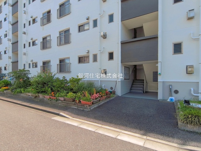 G00396406 神奈川県横浜市磯子区杉田７丁目 中古マンション 1690万円 専有面積56.91m² (約17.21坪) 間取り３ＤＫ 所在階3階 築年月1973年03月(築53年)【外観15】