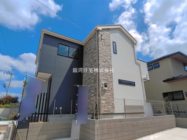 G00396433 東京都町田市三輪緑山２丁目 新築一戸建て 5790万円 土地面積193.38m² (約58.49坪) 建物面積108.47m² (約32.81坪) 間取り４ＬＤＫ 築年月2026年08月(築１年以内)【外観2】
