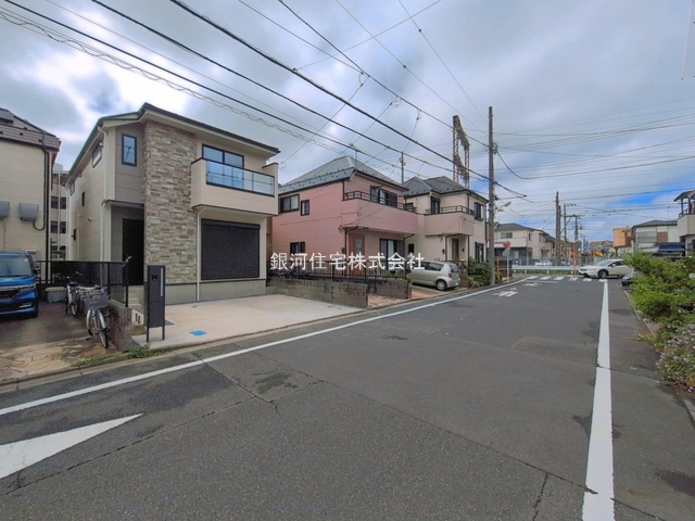 G00397281 東京都葛飾区細田１丁目 新築一戸建て 7999万円 土地面積113.58m² (約34.35坪) 建物面積112.07m² (約33.90坪) 間取り４ＬＤＫ 築年月2026年07月(築１年以内)【外観13】