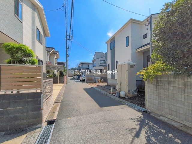 G00397330 東京都八王子市散田町２丁目 新築一戸建て 3990万円 土地面積100.11m² (約30.28坪) 建物面積79.90m² (約24.16坪) 間取り３ＬＤＫ 築年月2026年09月(築１年以内)【外観6】