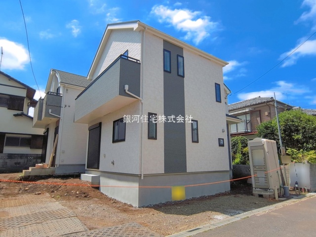G00397330 東京都八王子市散田町２丁目 新築一戸建て 3990万円 土地面積100.11m² (約30.28坪) 建物面積79.90m² (約24.16坪) 間取り３ＬＤＫ 築年月2026年09月(築１年以内)【外観8】