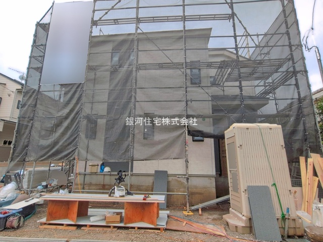 G00397330 東京都八王子市散田町２丁目 新築一戸建て 3990万円 土地面積100.11m² (約30.28坪) 建物面積79.90m² (約24.16坪) 間取り３ＬＤＫ 築年月2026年09月(築１年以内)【外観14】