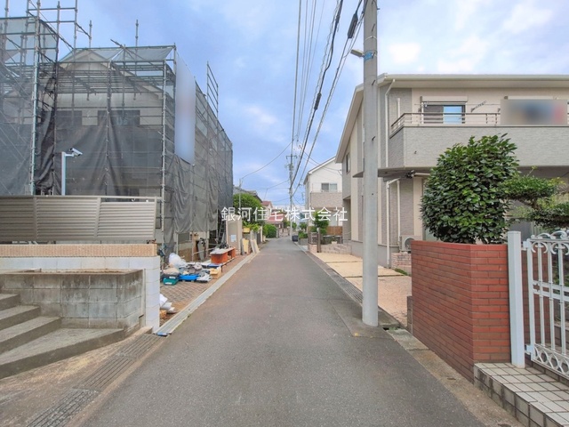 G00397330 東京都八王子市散田町２丁目 新築一戸建て 3990万円 土地面積100.11m² (約30.28坪) 建物面積79.90m² (約24.16坪) 間取り３ＬＤＫ 築年月2026年09月(築１年以内)【外観15】