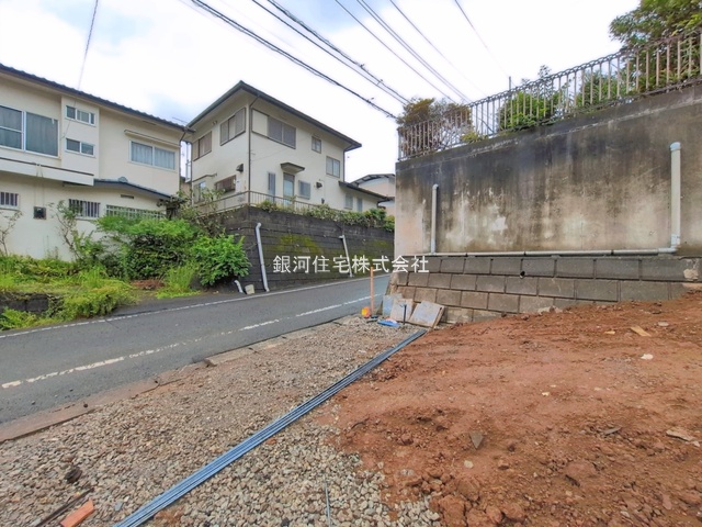 G00397331 東京都八王子市宇津木町 新築一戸建て 3980万円 土地面積176.01m² (約53.24坪) 建物面積106.10m² (約32.09坪) 間取り４ＬＤＫ 築年月2026年11月【外観4】
